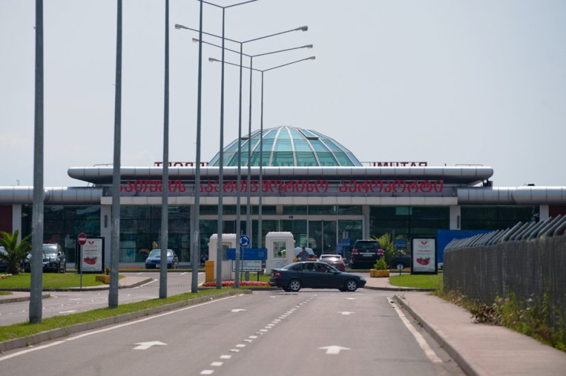 Batumi Airport (Batumi Flughafen) .3