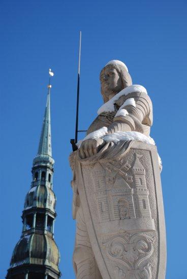 Roland statue