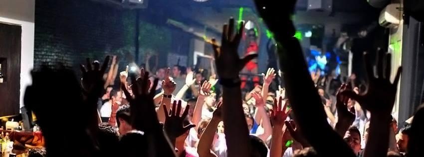 Live & Loud Club