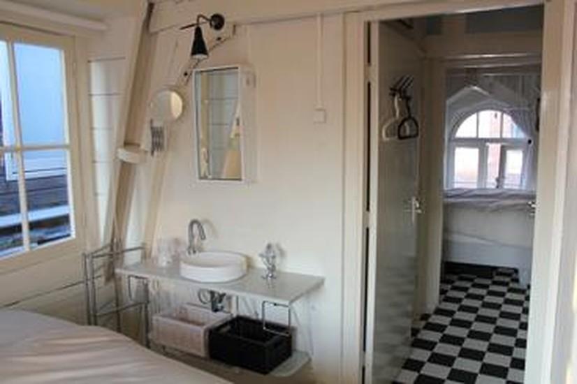 B&B All in the family