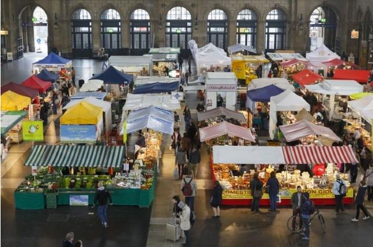 Bahnhofmarkt
