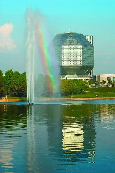 Minsk through the looking glass