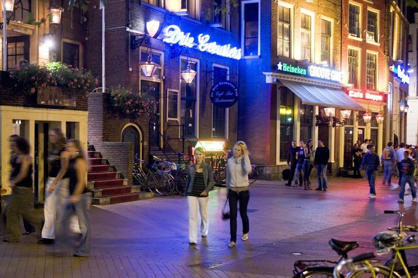 Groningen snacks: eggballs