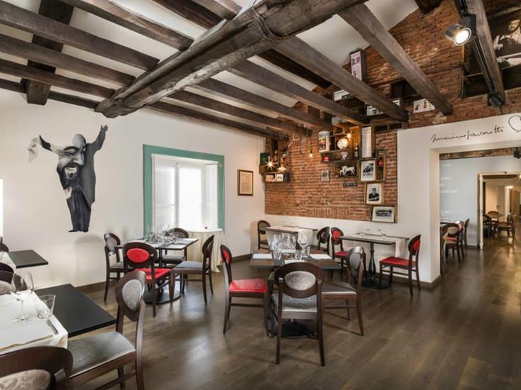 Pavarotti Milano Restaurant Museum