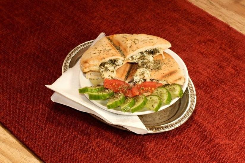 Pod stromem čajovým