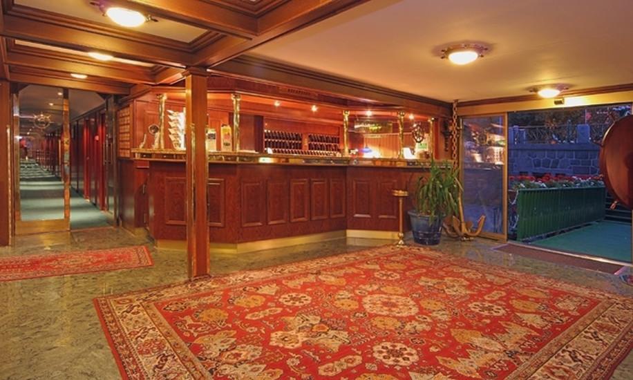 Botel Admirál