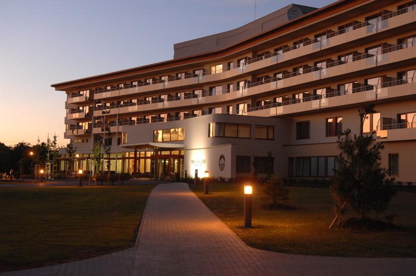 Anenské slatinné lázně