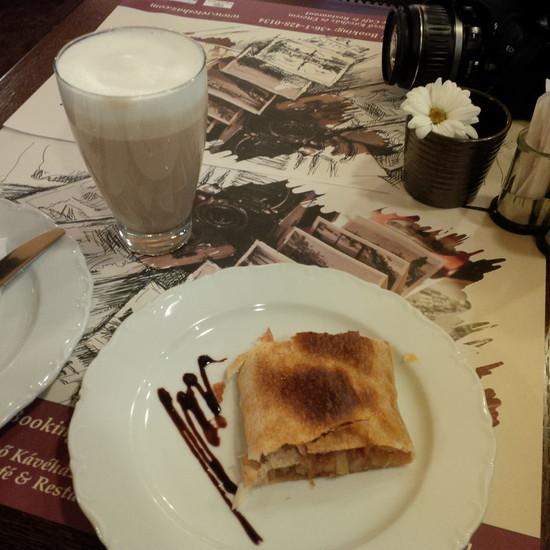 Első Pesti Rétesház Kávéház és Étterem