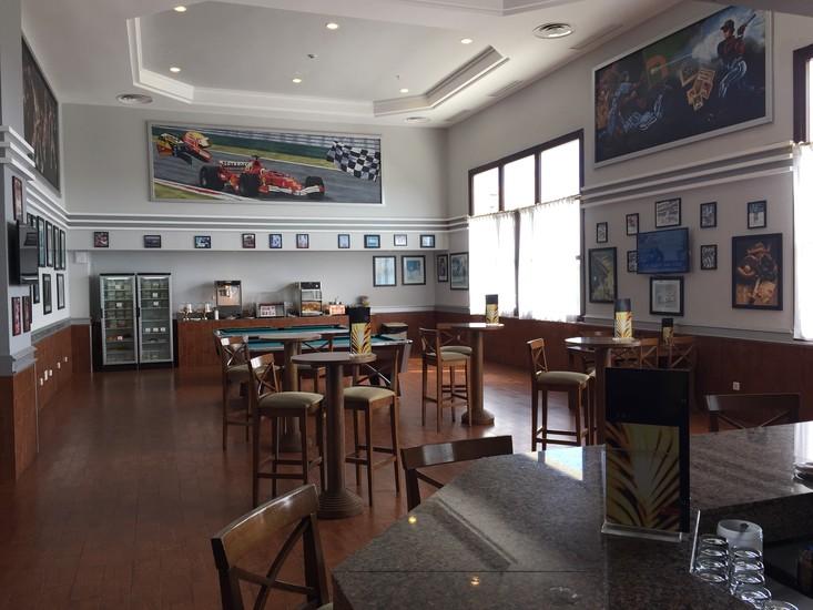 Sports Bar Ryu Hotel