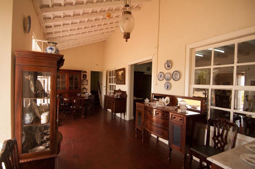 Mongoi Maduro Museum & Library