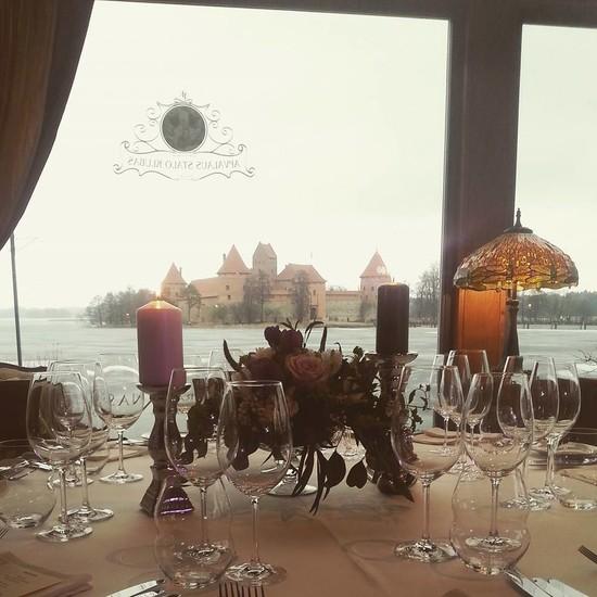 Apvalaus Stalo Klubas