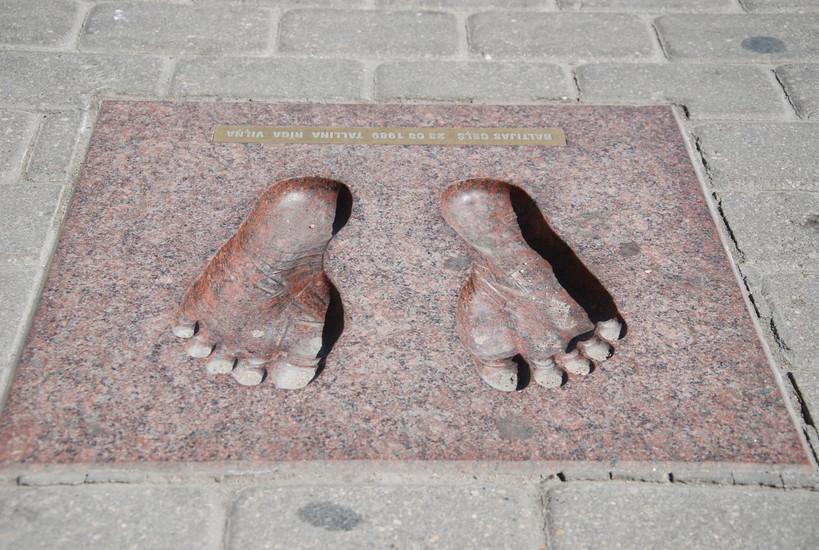 Baltic Way footprints