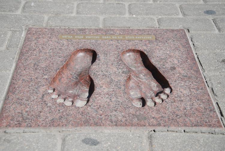 Baltic Way footprints