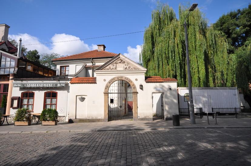 Remah Synagogue & Cemetery