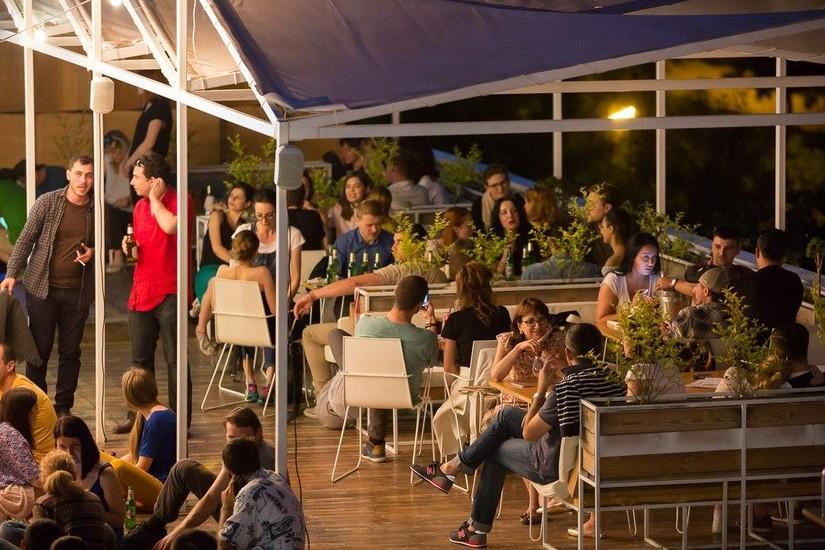 Deschis Gastrobar