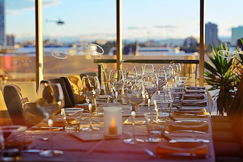 Glass Dining & Lounge Bar