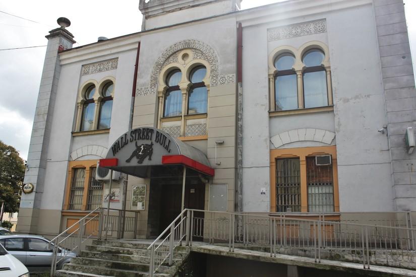 Gallery image