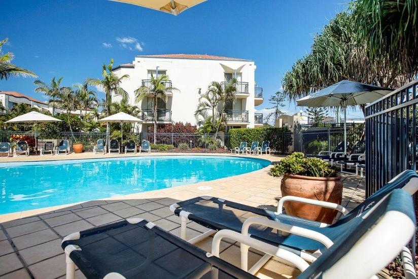 Golden Riviera Beach Resort