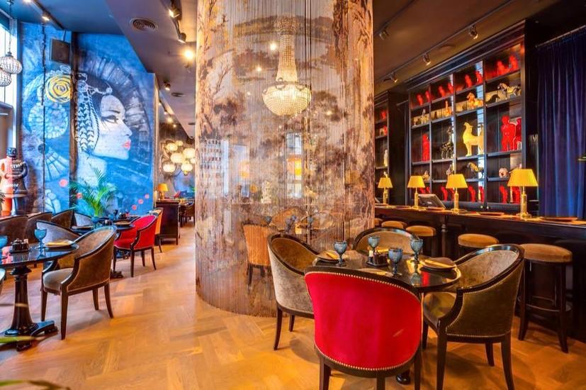 Mandarin. Noodles and Ducks