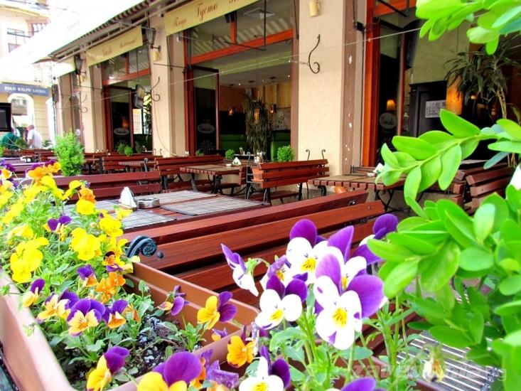 Gusto Ristorante & Pizza