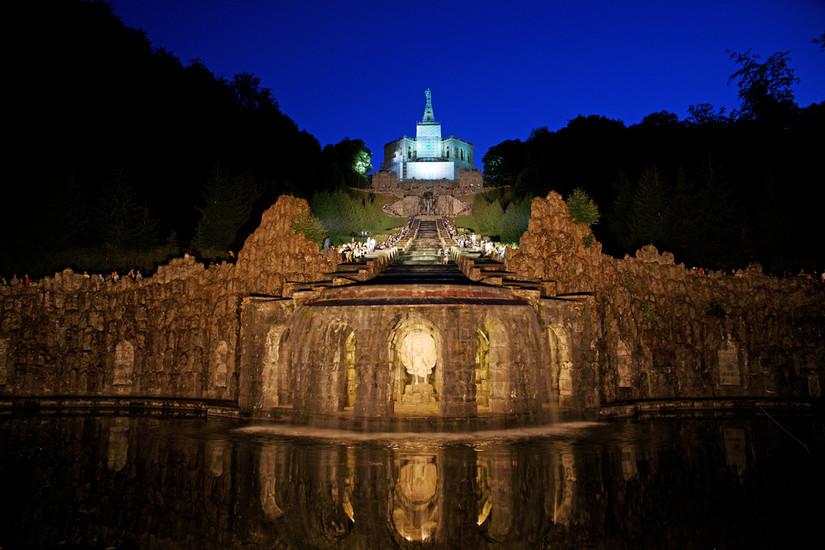Bergpark Wasserspiele by Night: Illuminated Water Features