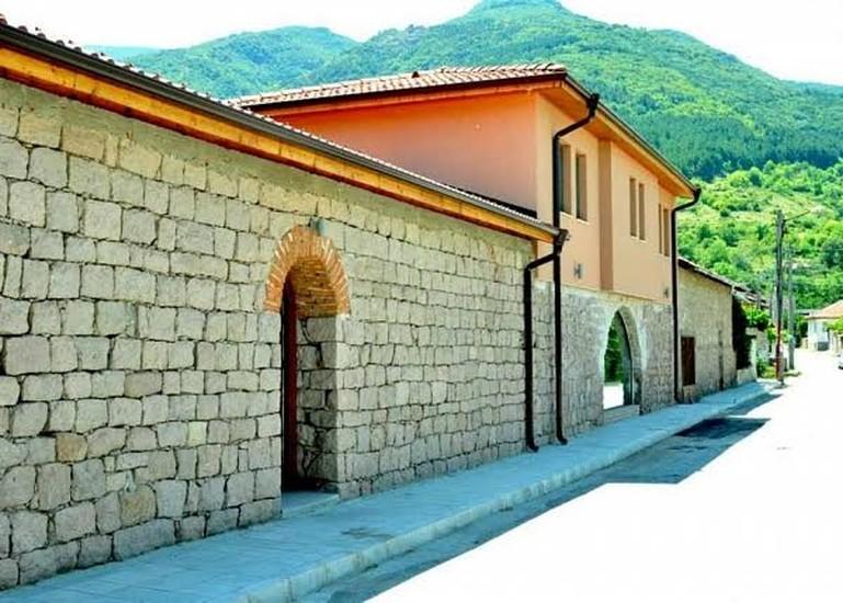 Gallery image