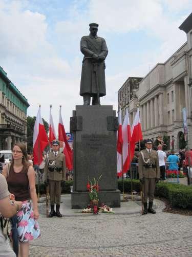Józef Piłsudski Monument