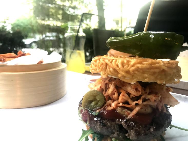Chilees - Korean Burger