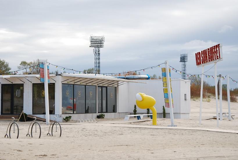 Red Sun Buffet Beach Bar