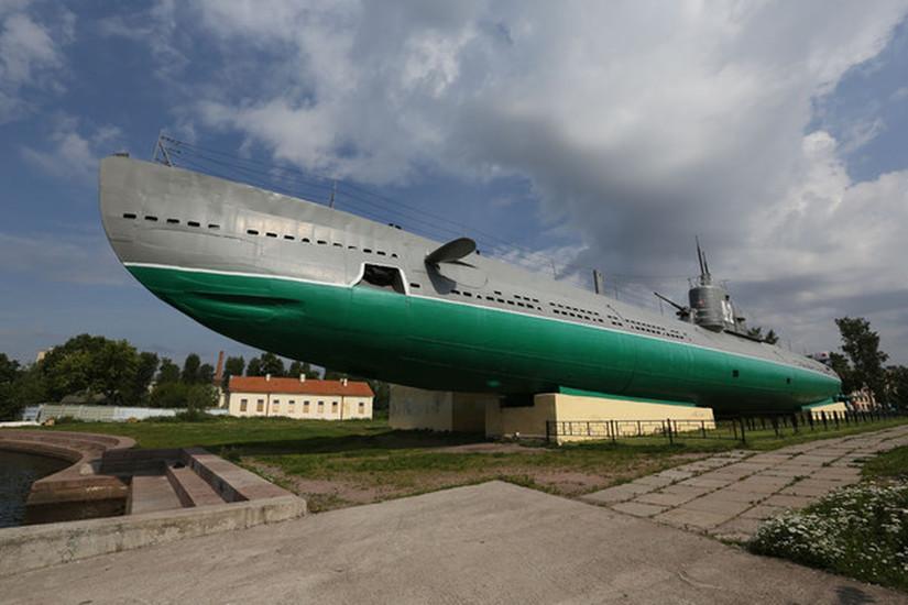 Submarine D-2 "Narodovolets"