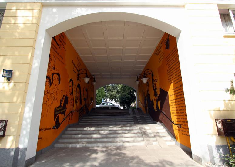 Gallery image