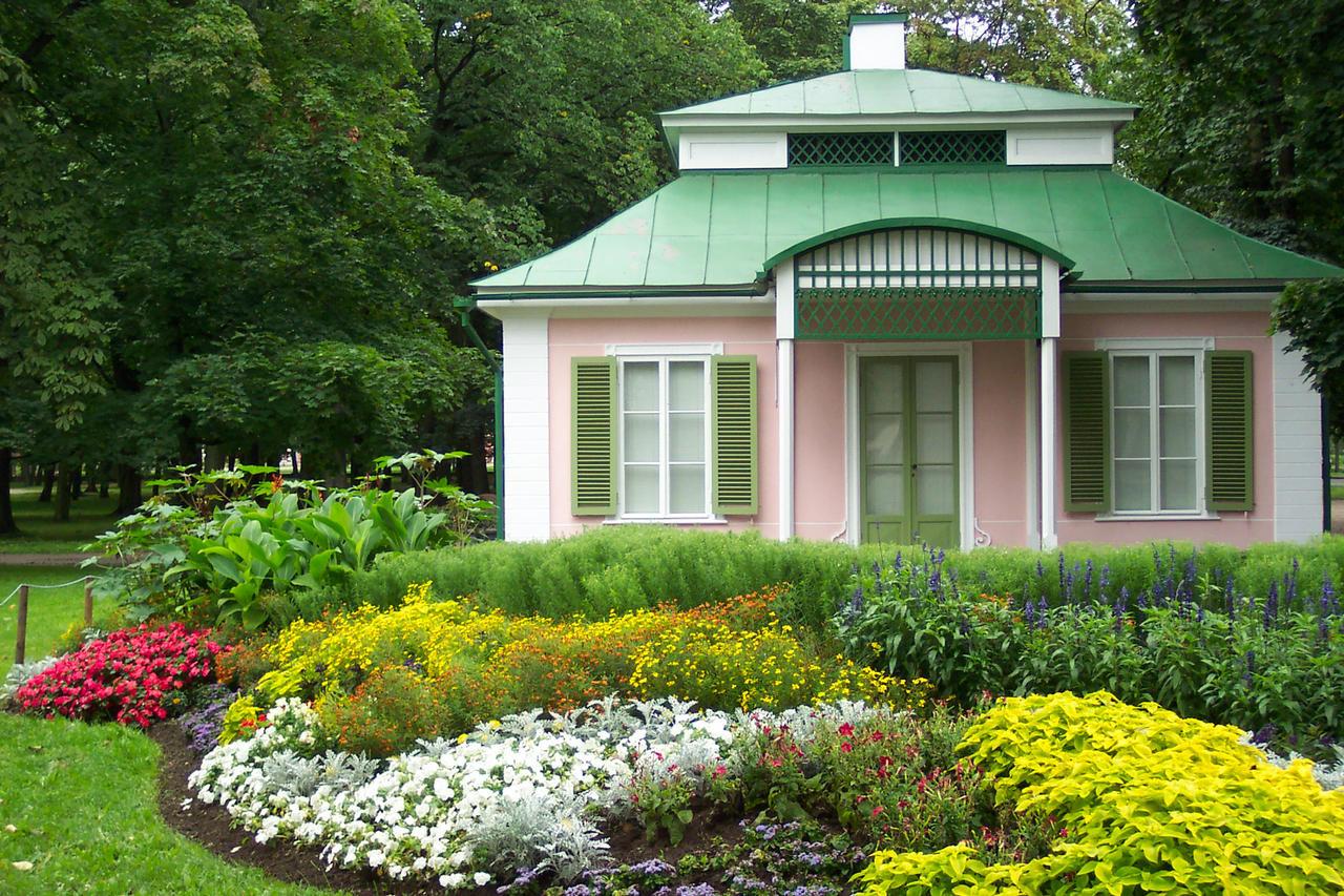 Kadriorg Park Information Point