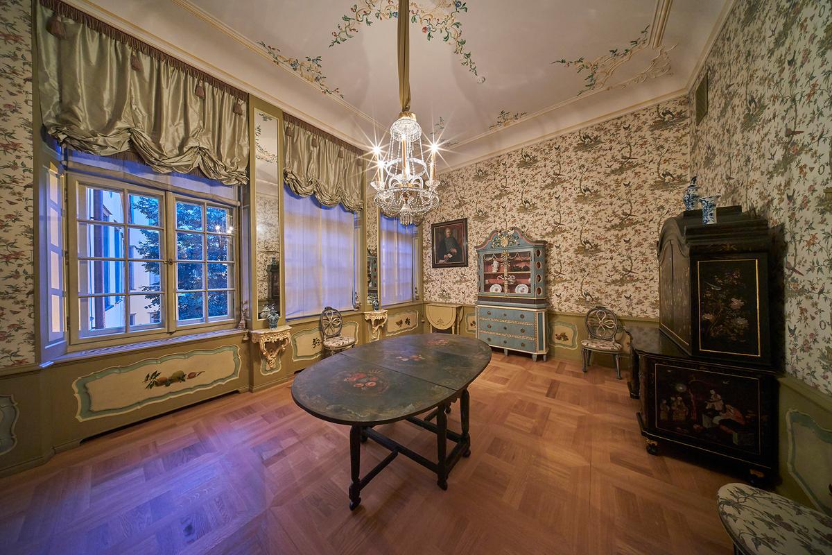 Gallery image