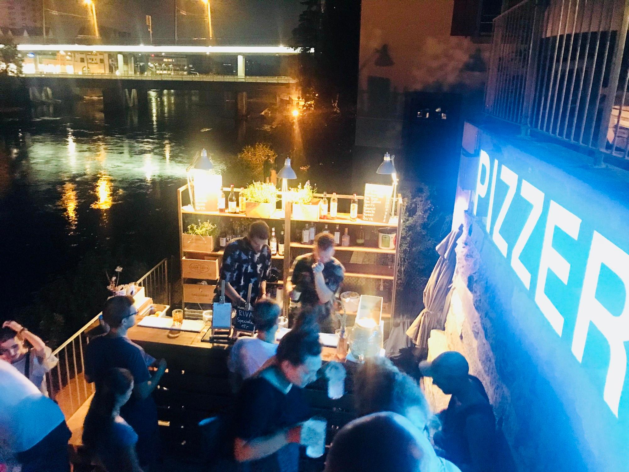 Riva Bar