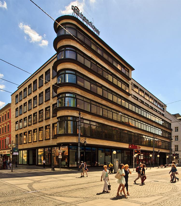 Kameleon Department Store