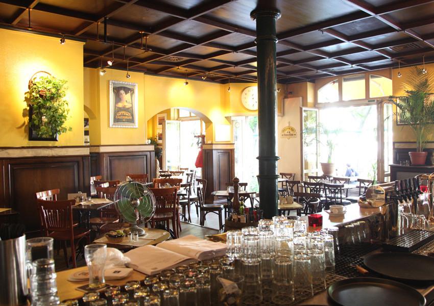 6. Brasserie Beau D’eau