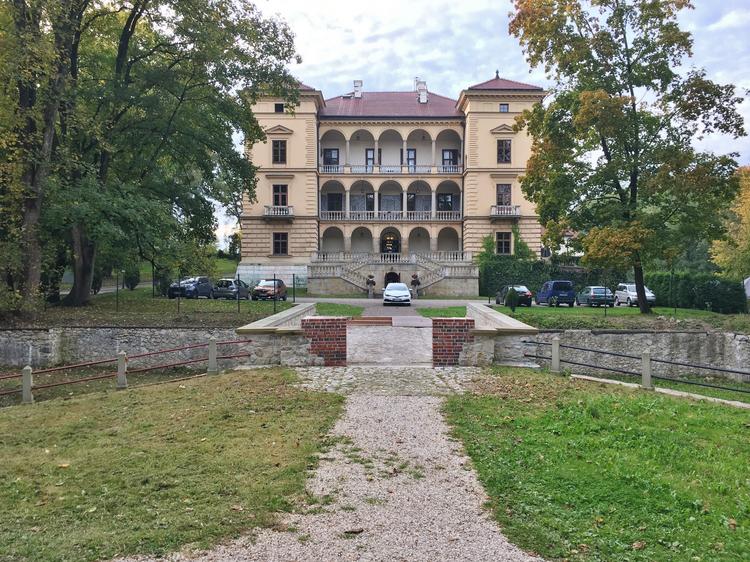 Villa Decius Restaurant