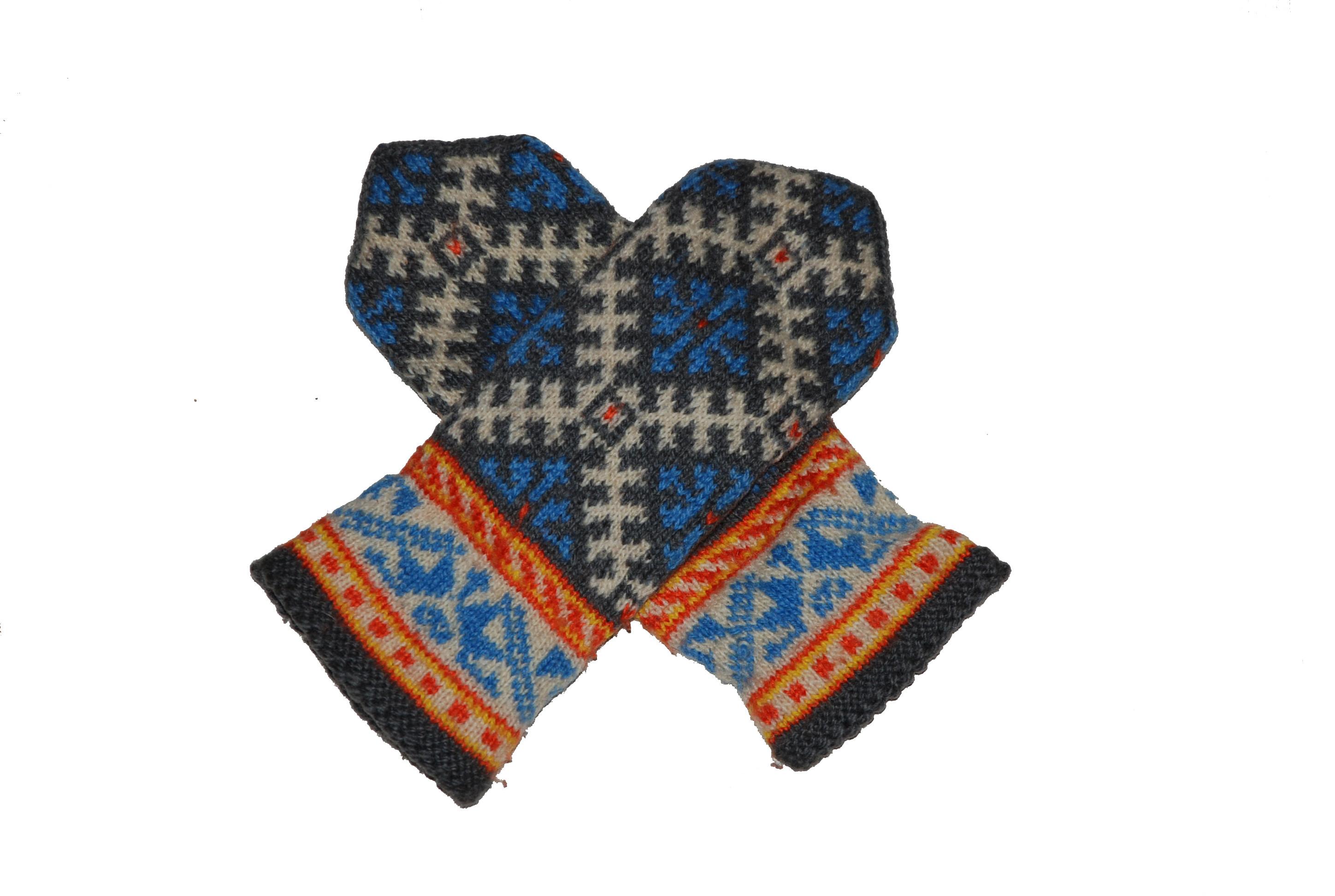 Traditional wool mittens
