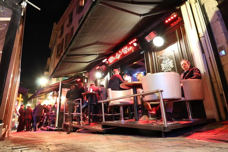 Charly's Bar Wine and Champagne