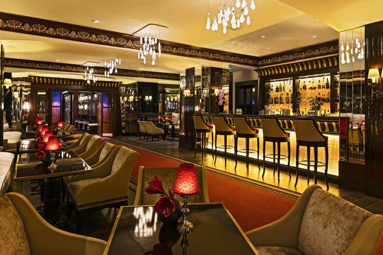 Bar Galerie du Fouquet's Cannes