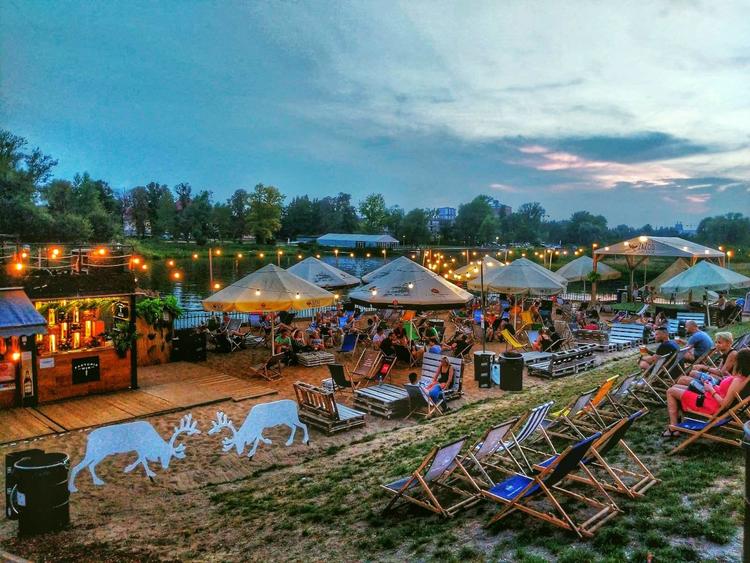 Zazoo Beach Bar