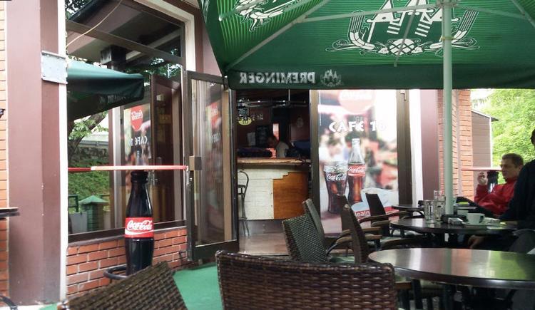 Cafe 10