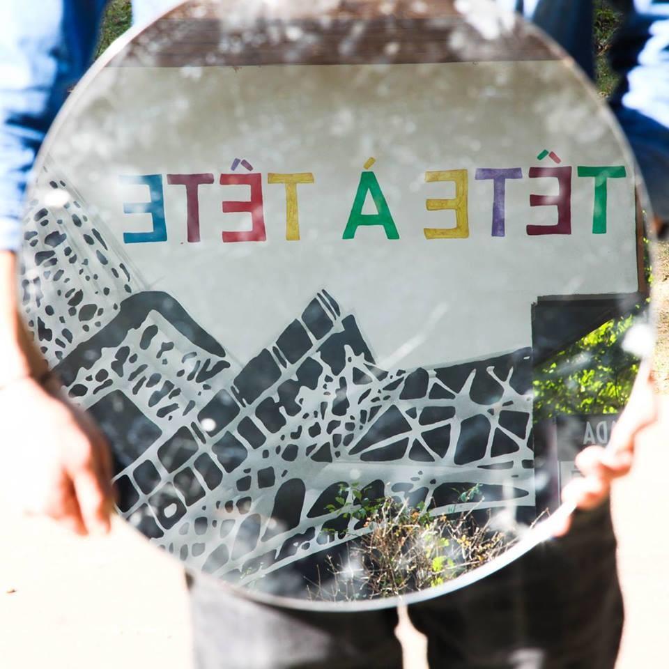 Tete-a-Tete Club Lounge