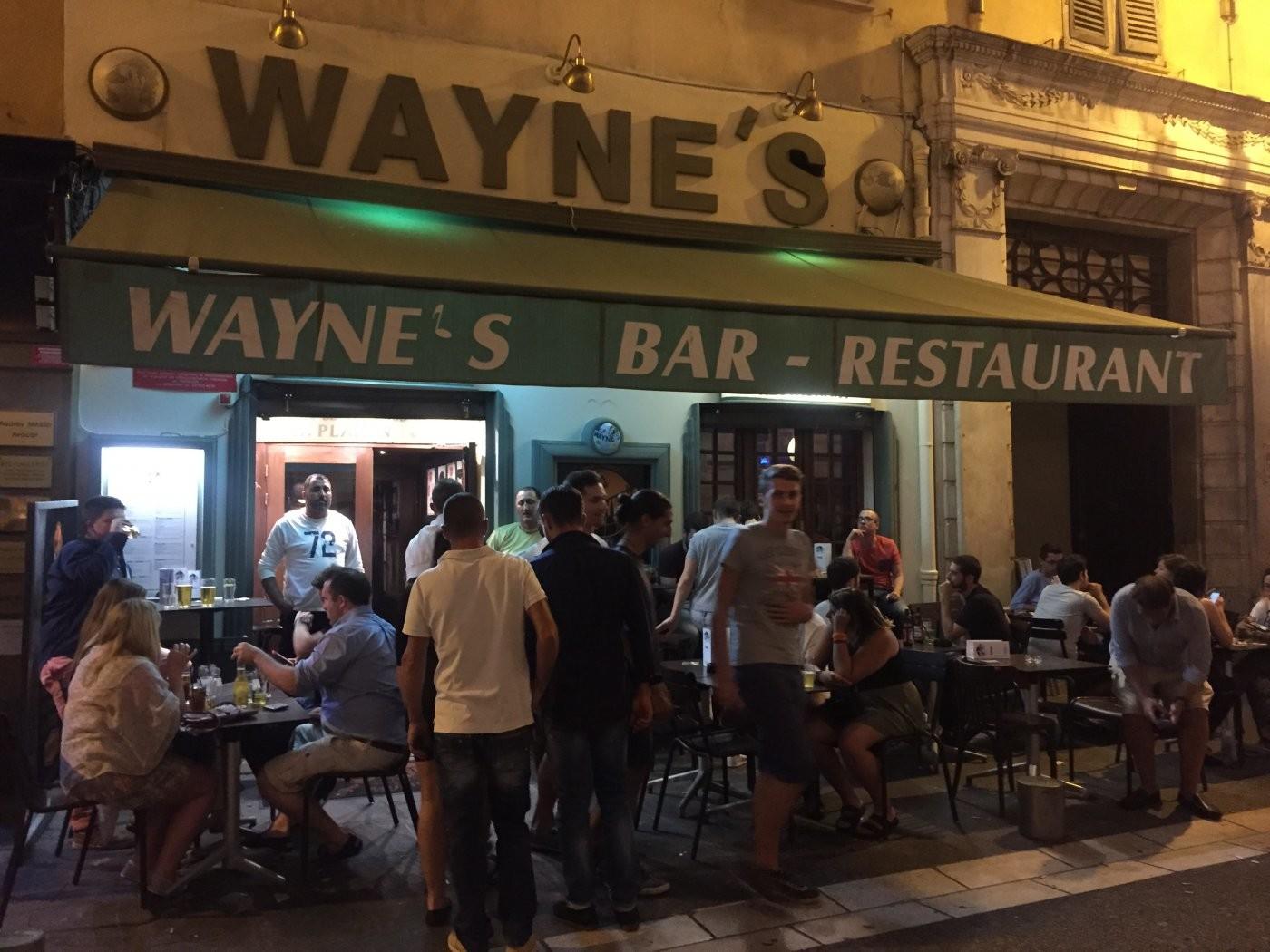 Wayne’s Bar