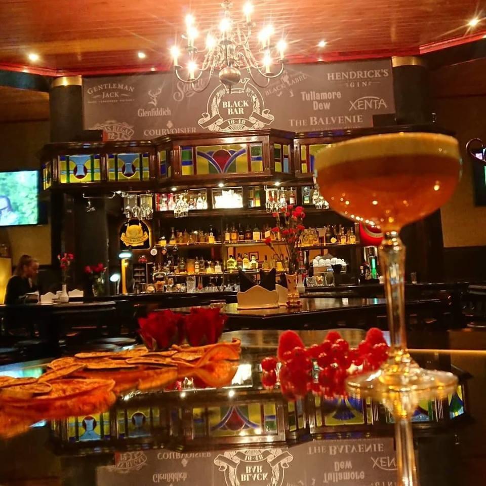 Black Bar