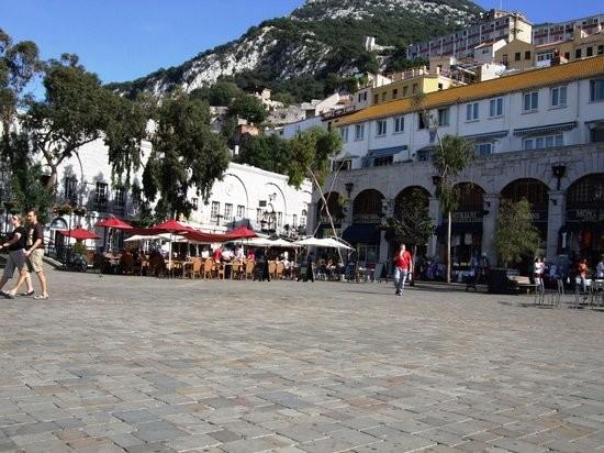 Grand Casemates Square
