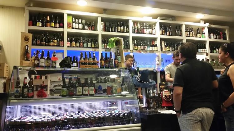 Arte & Sana Craft Beer Café