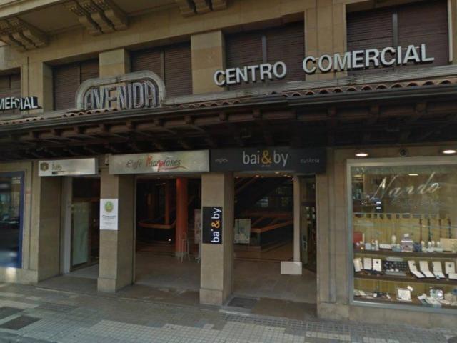 Avenida Centro Comercial