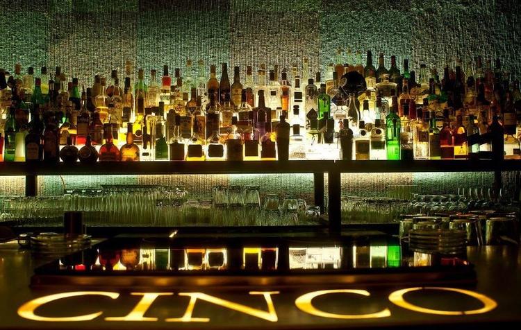 Cinco Lounge