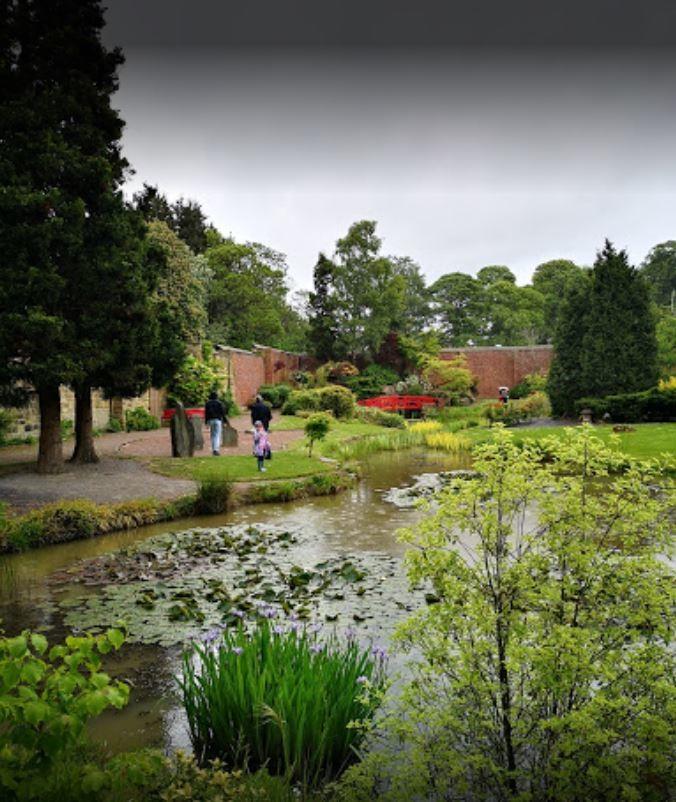Horsforth Hall Park